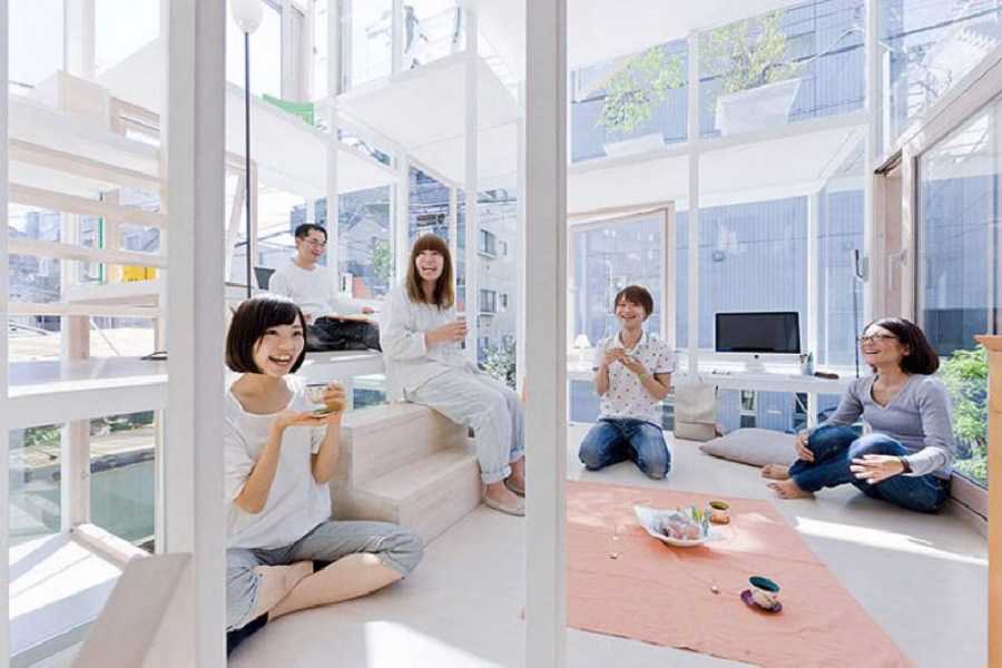 Idei trăsnite de locuit în Japonia! Casa transparentă