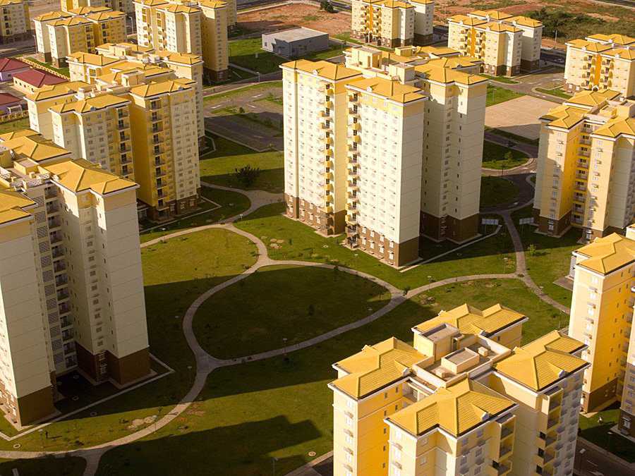 Un imens oraş-fantomă construit de chinezi în Africa