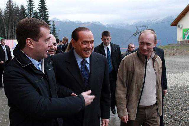 Putin şi Medvedev la ski cu Berlusconi