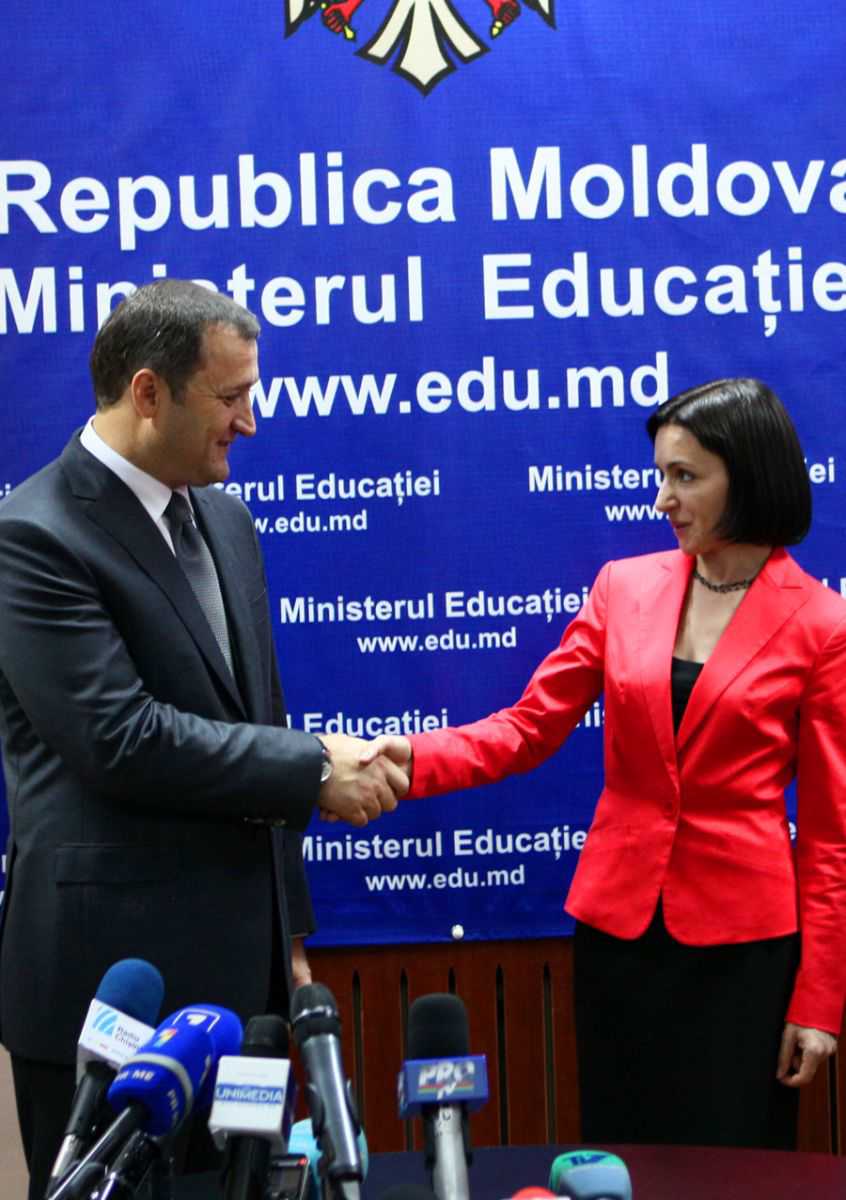 Premierul l-a prezentat pe noul ministru al Educaţiei